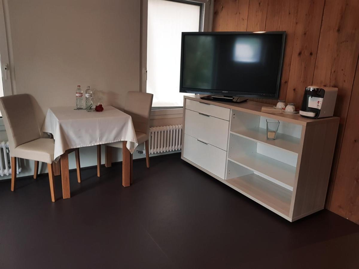 Zyba-Hotelzimmer-Vermietung Aesch Kanton Luzern Екстер'єр фото